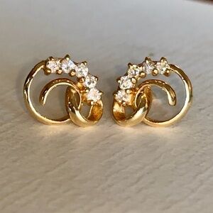 Diamond and 14k yellow gold earrings